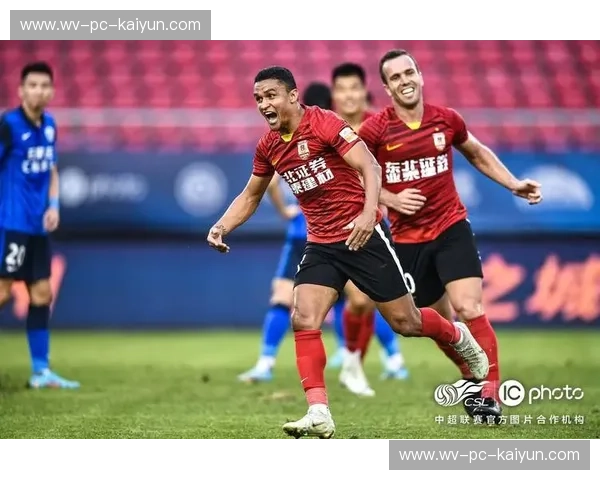 沪上烽烟再起，亚泰雄狮挑战天际——上港vs亚泰长春，一场不容错过的绿茵对决